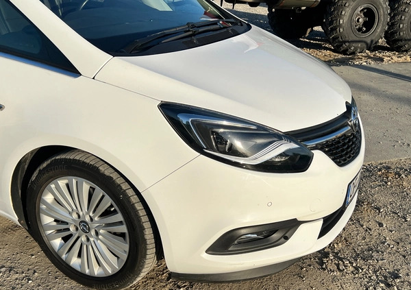 Opel Zafira cena 44000 przebieg: 227000, rok produkcji 2017 z Zakopane małe 436